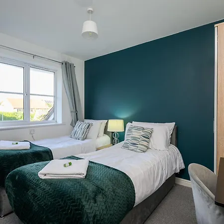 Semesterbostad Quiet House, Prkg-3 Cars, Contractors & Families, Centre 10mins