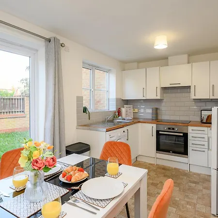 Quiet House, Prkg-3 Cars, Contractors & Families, Centre 10mins بيت للعطل يورك