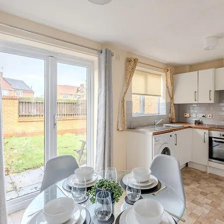 Quiet House, Prkg-3 Cars, Contractors & Families, York Centre 10Mins * York