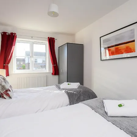 Quiet House, Prkg-3 Cars, Contractors & Families, Centre 10mins *