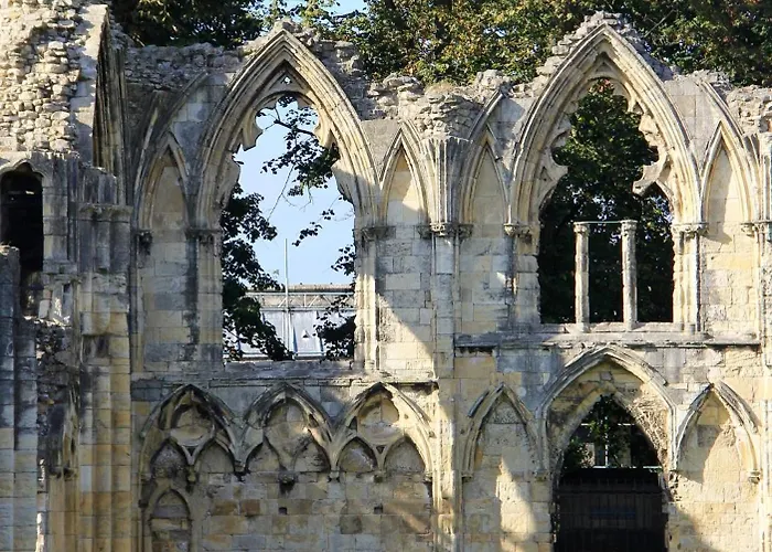 Quiet House, Prkg-3 Cars, Contractors & Families, Centre 10mins York