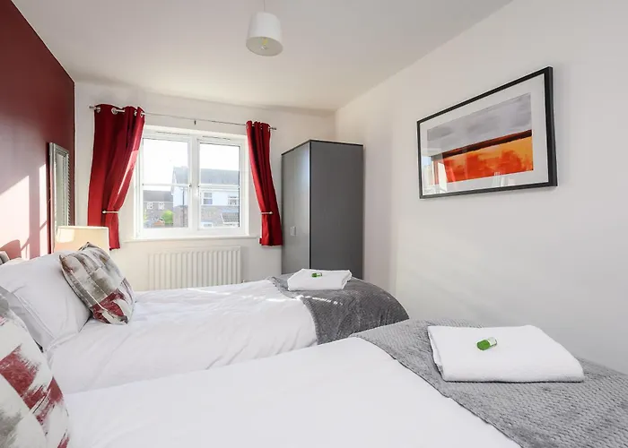 Quiet House, Prkg-3 Cars, Contractors & Families, Centre 10mins *